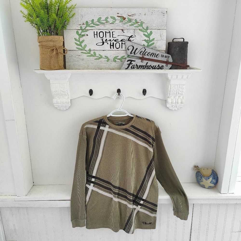 Boy's Ripzone Skater Type Sweater, Khaki color, Size M No tears or snags